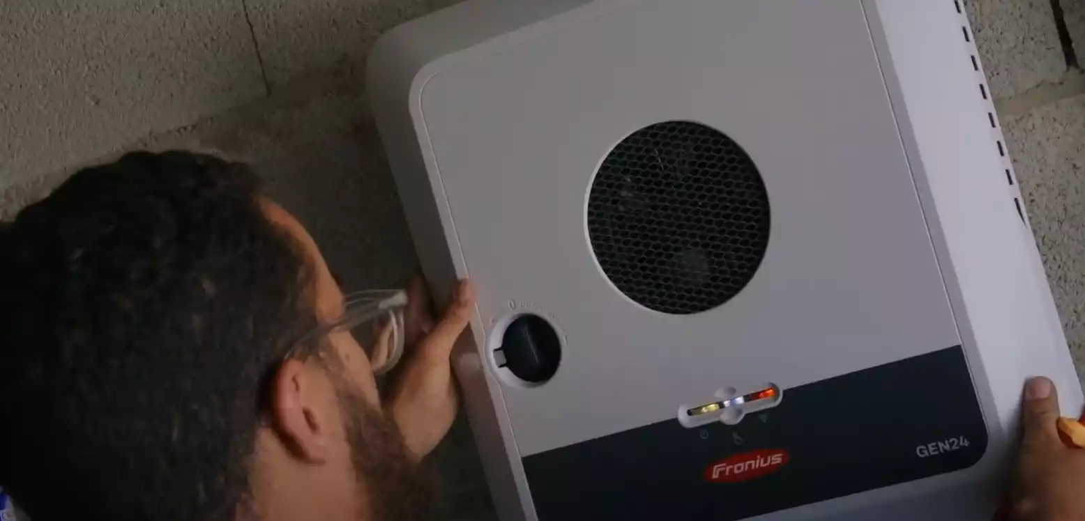 Pourquoi utiliser un onduleur hybride Fronius ?