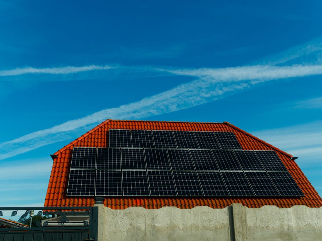 Panneaux solaires sur le toit - EDF ENR