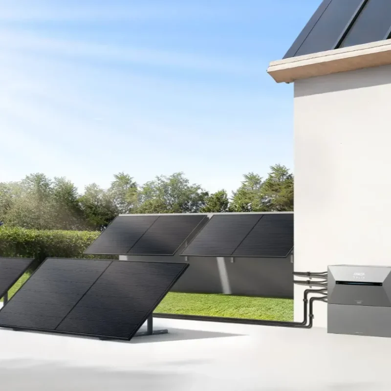 panneaux plug and play et batterie solaire