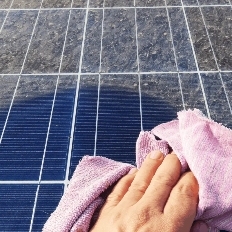 Comment nettoyer des panneaux solaires