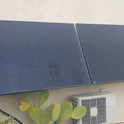 panneau solaire fixé au mur panneau solaire sur mur